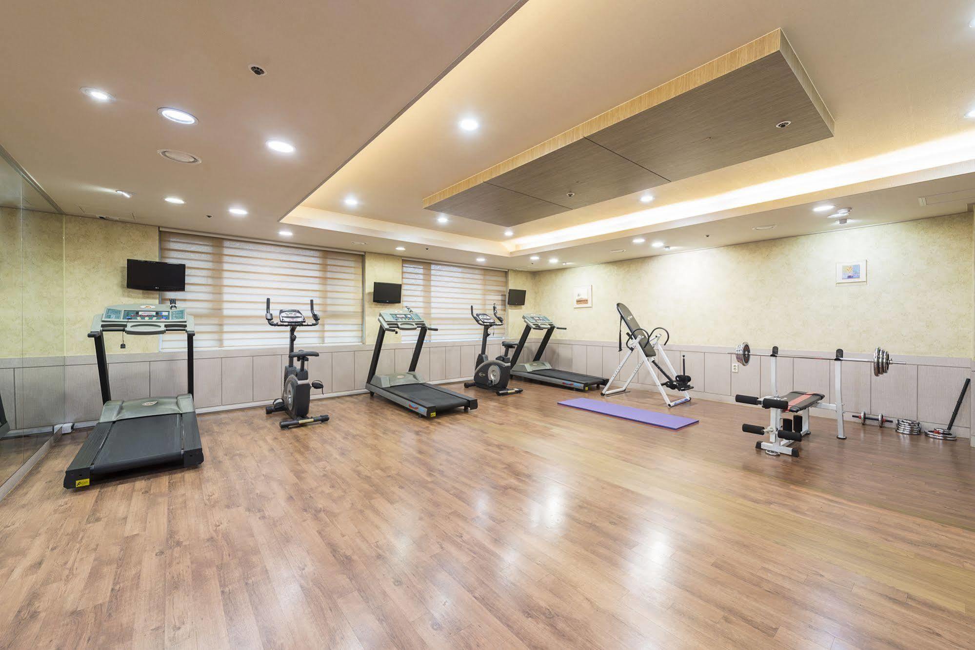 东大门韦斯特酷普酒店及公寓