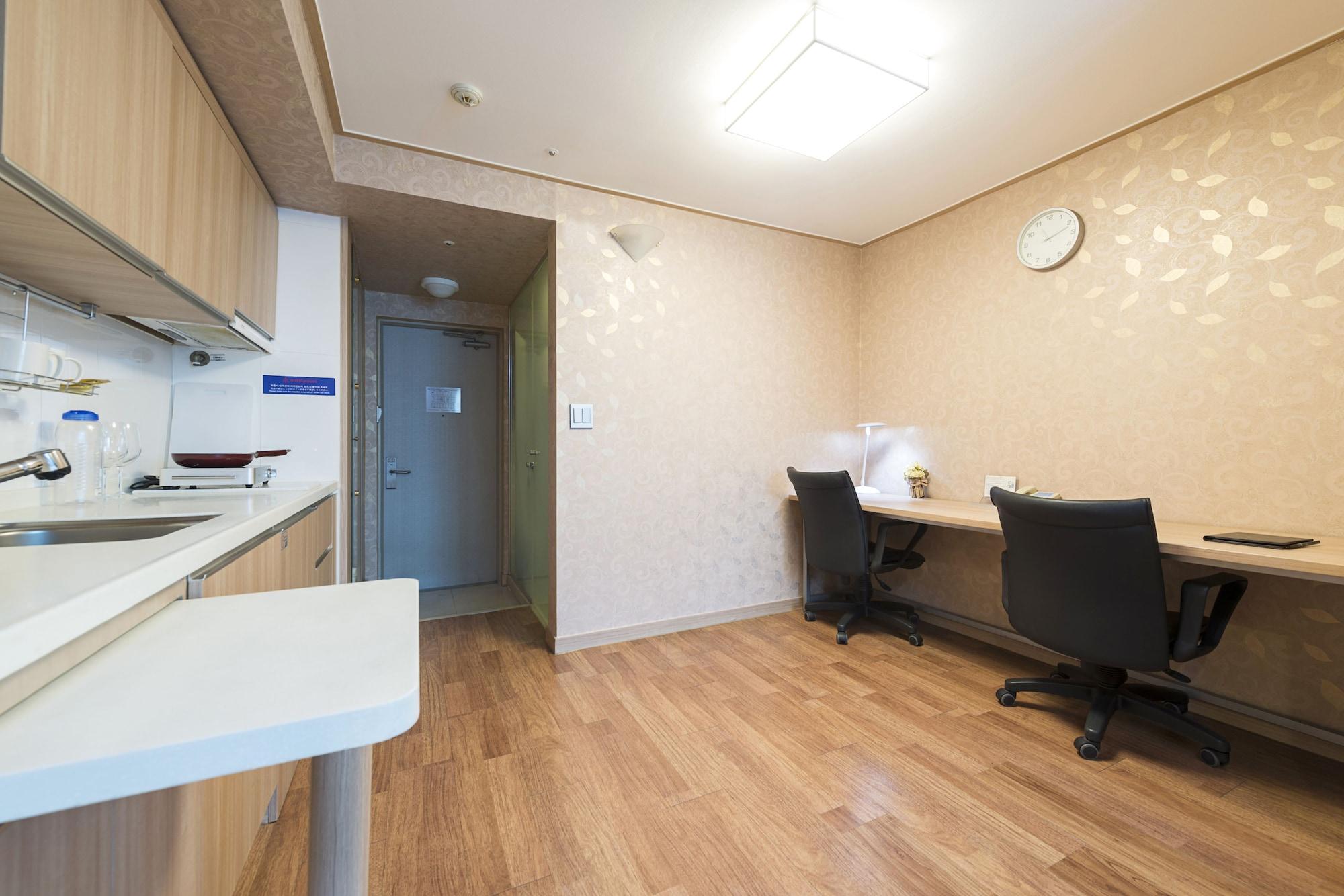 Western Coop & Dongdaemun 3* Seoul
